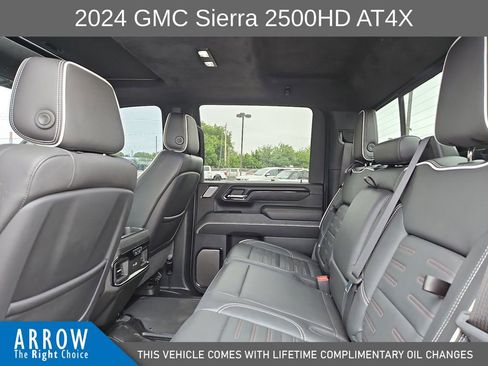 Used 2024 GMC Sierra 2500 AT4X AWD/4WD image 19