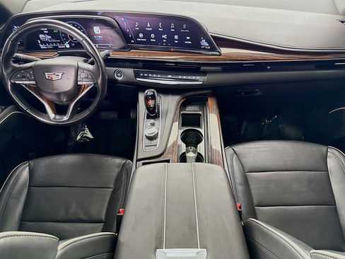 Used 2022 Cadillac Escalade Premium Luxury image 25