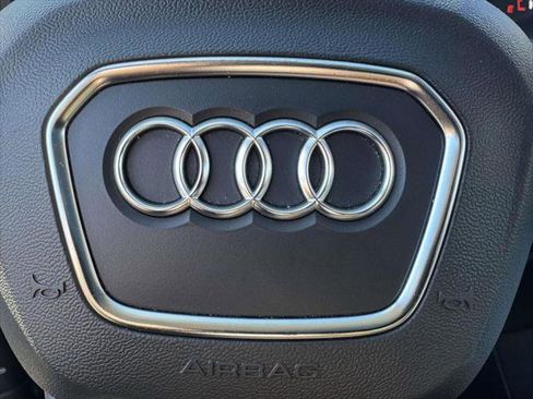 Used 2023 Audi Q7 3.0T Premium Plus image 28