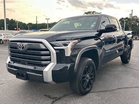 Used 2023 Toyota Tundra Limited w/ Power Package AWD/4WD image 8