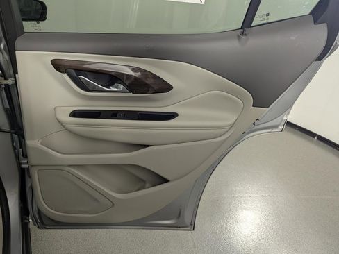 Used 2019 GMC Terrain Denali w/ Comfort Package image 25