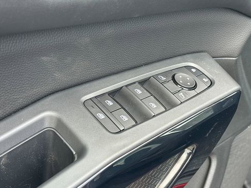 New 2026 Nissan Pathfinder SV w/ SV Premium Package image 12