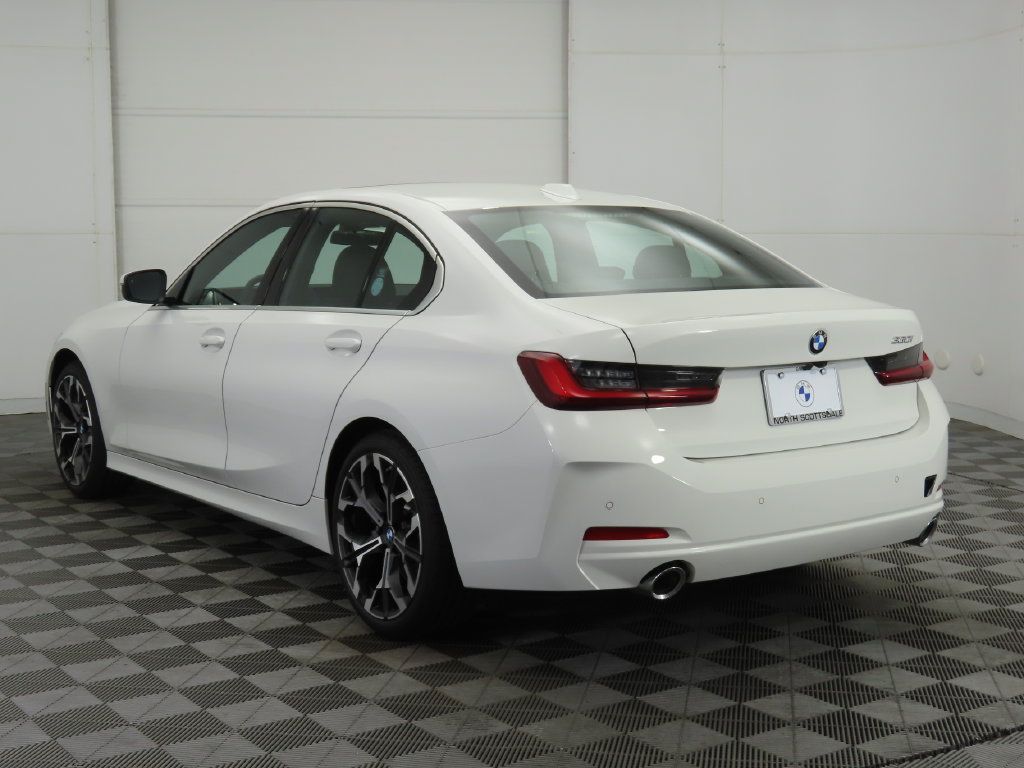 Used 2026 BMW 330i Sedan w/ Convenience Package RWD image 8
