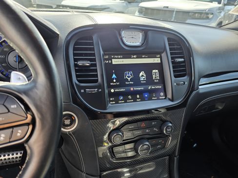 Used 2023 Chrysler 300 C RWD image 12