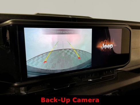 Used 2025 Jeep Wrangler Unlimited Sport AWD/4WD image 10