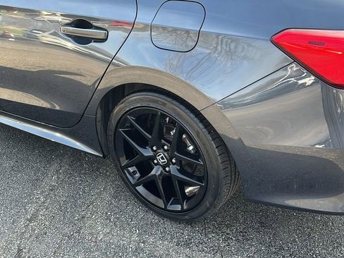 Used 2024 Honda Civic Sport image 9