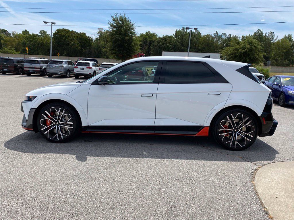 Used 2025 Hyundai Ioniq 5 N AWD/4WD image 4