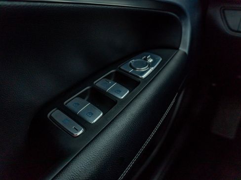 Used 2026 Genesis G70 2.5T RWD image 28