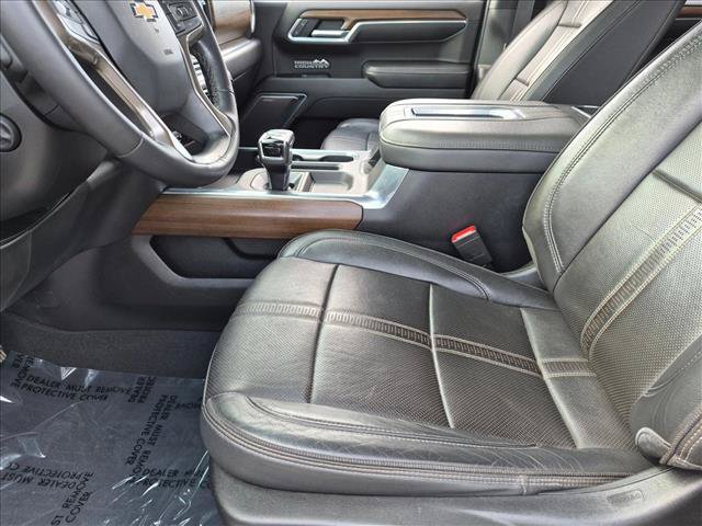 Used 2022 Chevrolet Silverado 1500 High Country w/ Z71 Off-Road Package AWD/4WD image 14
