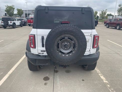 Used 2025 Ford Bronco Badlands w/ Sasquatch Package AWD/4WD image 9