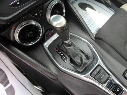 Used 2017 Chevrolet Camaro LT RWD image 31