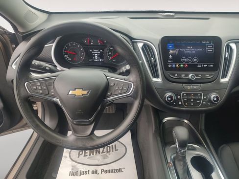 Used 2024 Chevrolet Malibu LT image 10