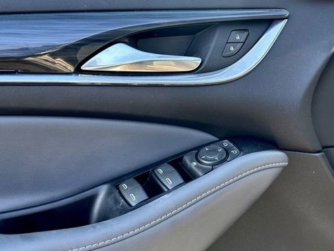 Used 2024 Buick Enclave Essence w/ Experience Buick Package image 18