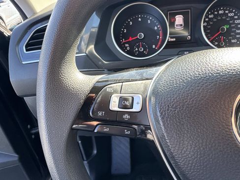 Used 2019 Volkswagen Tiguan S FWD image 16