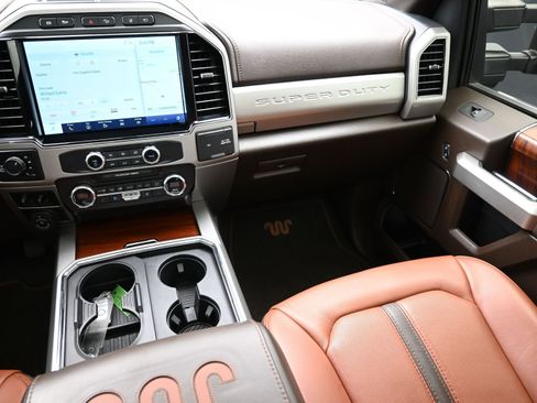 Used 2022 Ford F250 King Ranch w/ King Ranch Ultimate Package AWD/4WD image 39