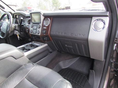 Used 2016 Ford F250 Lariat w/ FX4 Off-Road Package image 16