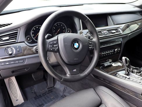 Used 2015 BMW 750Li xDrive AWD/4WD image 15