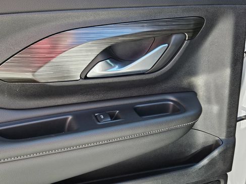 Used 2024 GMC Terrain SLE AWD/4WD image 23