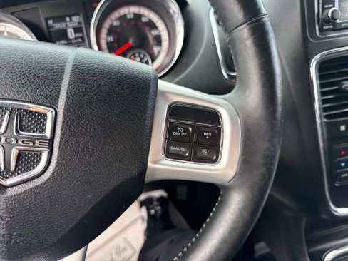 Used 2017 Dodge Grand Caravan GT FWD image 31