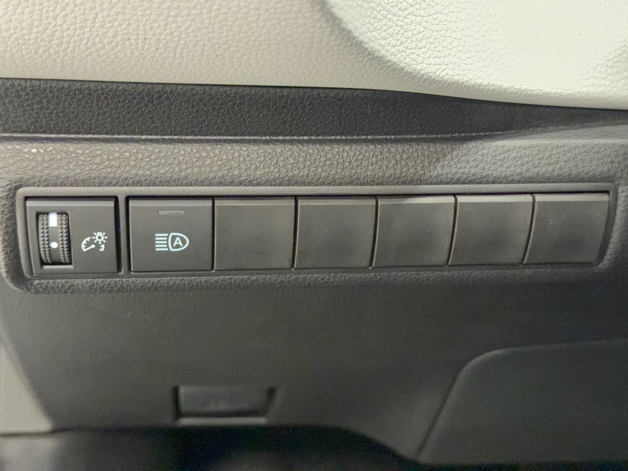 New 2027 Toyota Corolla SE FWD image 31