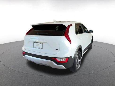Used 2026 Kia Niro LX FWD image 15