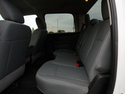 Used 2018 RAM 2500 Tradesman w/ Chrome Appearance Group AWD/4WD image 16