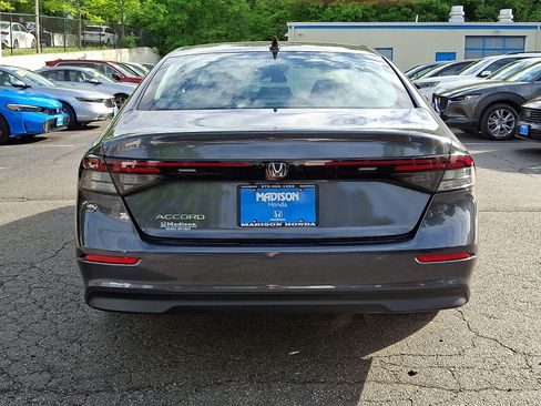 Used 2025 Honda Accord SE image 5