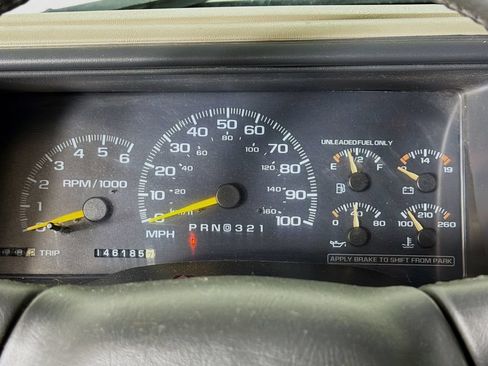 Used 1998 Chevrolet Tahoe 4WD w/ Cold-Climate Pkg image 14