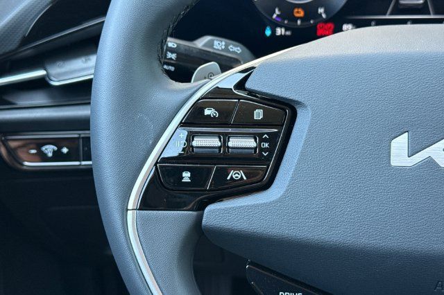 New 2026 Kia Niro Wind FWD image 30