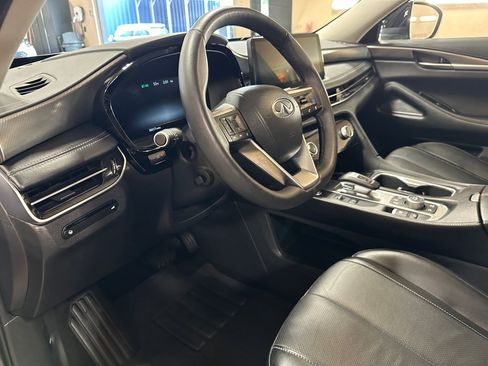 Used 2025 INFINITI QX60 Luxe image 9