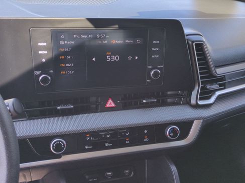 Certified 2023 Kia Sportage LX FWD image 16