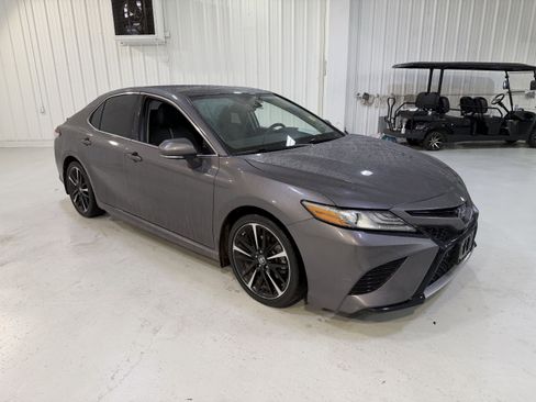Used 2019 Toyota Camry XSE w/ Driver Assist Package image 7
