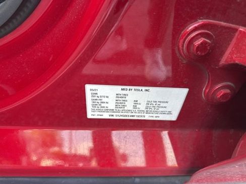 Used 2021 Tesla Model Y Long Range image 14