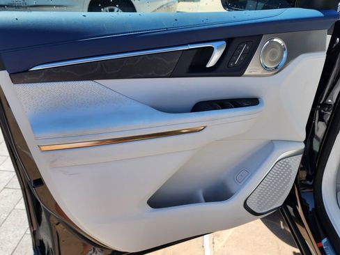 New 2026 Buick Enclave Avenir w/ Super Cruise Package image 13