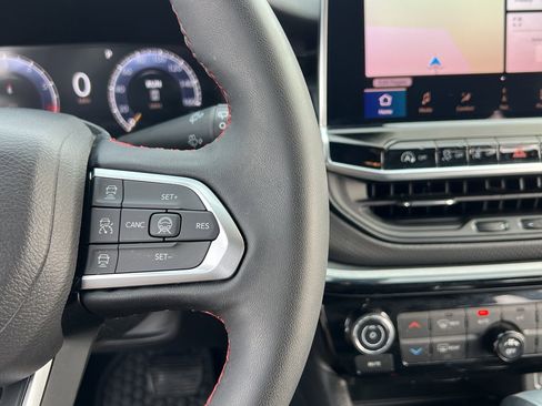 Used 2024 Jeep Compass Trailhawk w/ Trailhawk Elite Group image 34