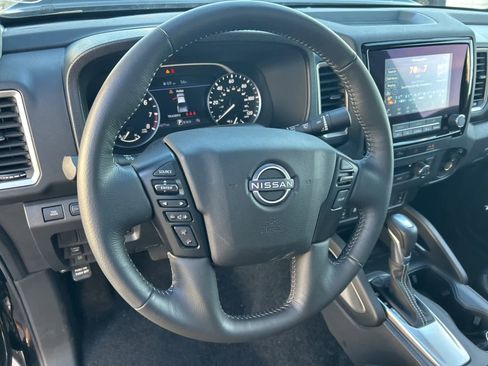 Used 2024 Nissan Frontier SL image 33