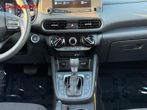 Used 2023 Hyundai Kona SEL image 17