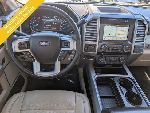 Used 2017 Ford F350 Lariat image 15