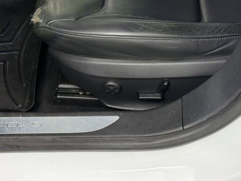 Used 2016 Tesla Model S 70D image 15