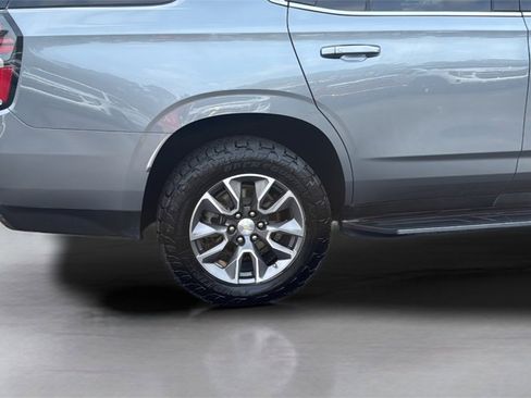 Used 2022 Chevrolet Tahoe LT w/ Luxury Package image 24
