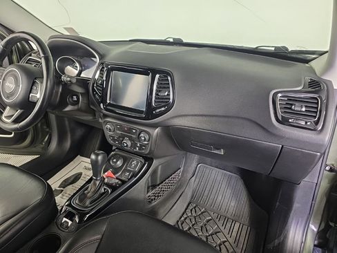 Used 2019 Jeep Compass Limited AWD/4WD image 36