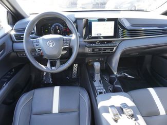 Used 2025 Toyota Camry SE video 2