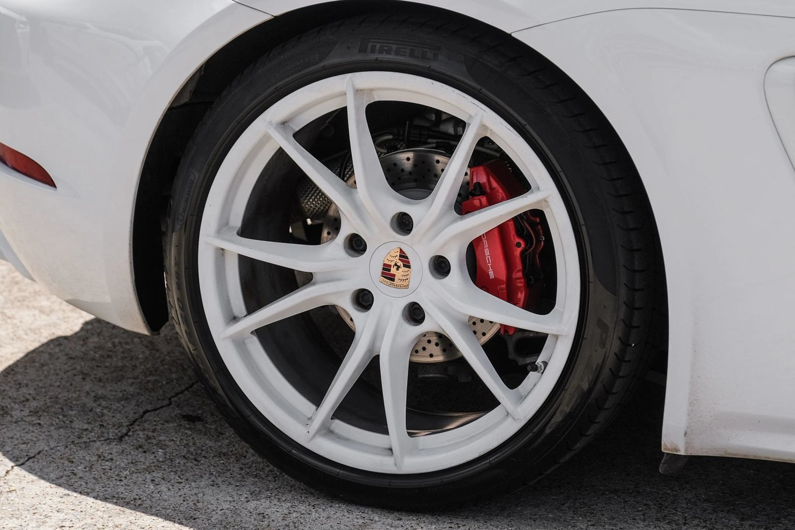 Used 2018 Porsche 718 Cayman S w/ Sportdesign Package RWD image 45