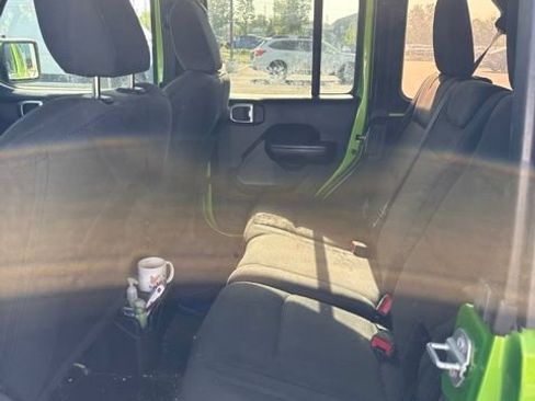 Used 2019 Jeep Wrangler Unlimited Sport S AWD/4WD image 13