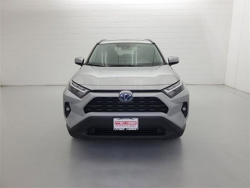 Used 2024 Toyota RAV4 XLE Premium image 3