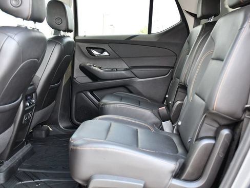 Used 2021 Chevrolet Traverse Premier w/ LPO, Floor Liner Package AWD/4WD image 21