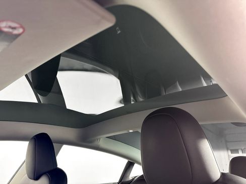 Used 2023 Tesla Model 3 Performance image 20