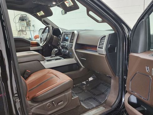 Used 2019 Ford F150 King Ranch w/ Equipment Group 601A Luxury AWD/4WD image 35