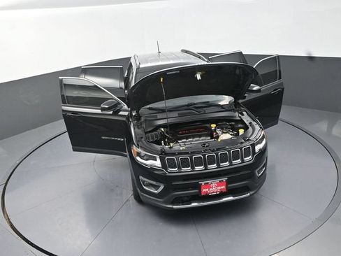 Used 2018 Jeep Compass Limited w/ Navigation Group AWD/4WD image 39