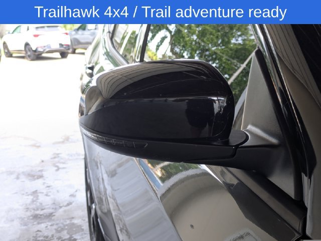 Used 2023 Jeep Compass Trailhawk AWD/4WD image 12